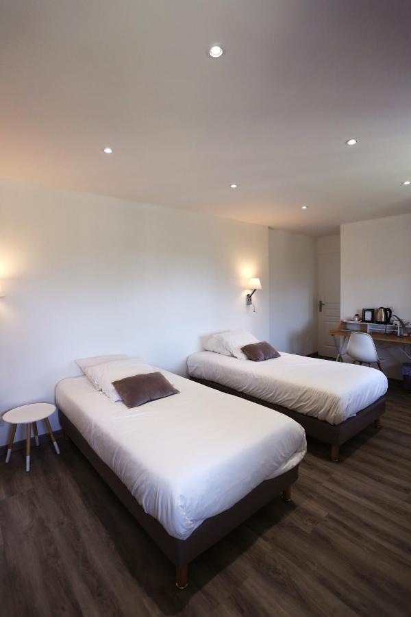 Hotel La Buissonniere Bannay  Екстер'єр фото