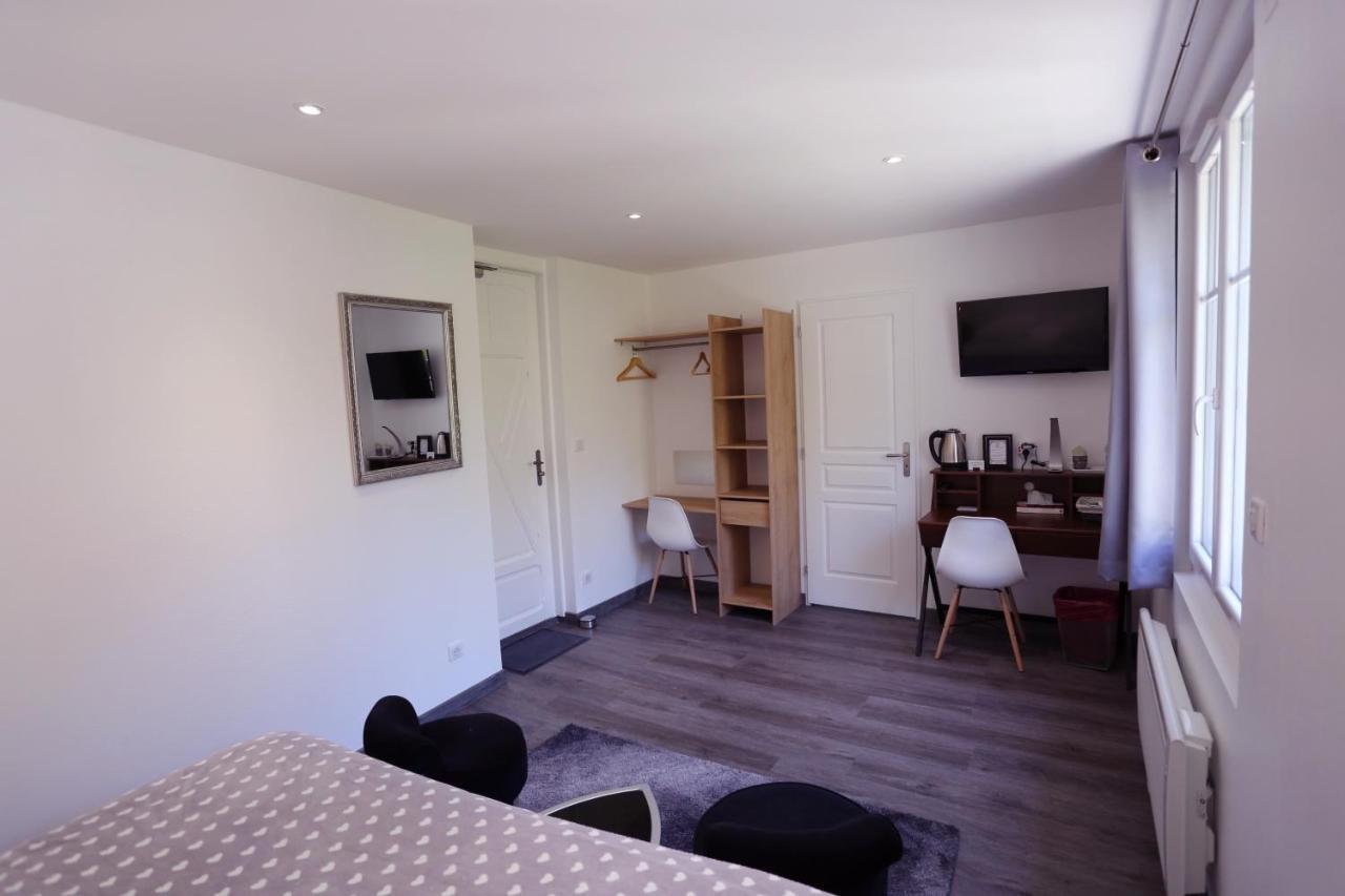 Hotel La Buissonniere Bannay  Екстер'єр фото