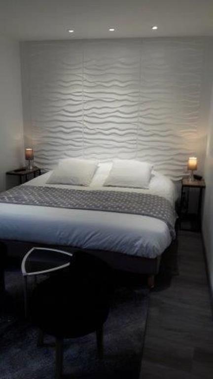 Hotel La Buissonniere Bannay  Екстер'єр фото