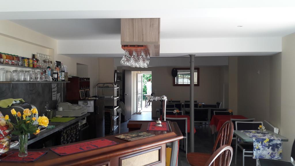 Hotel La Buissonniere Bannay  Екстер'єр фото