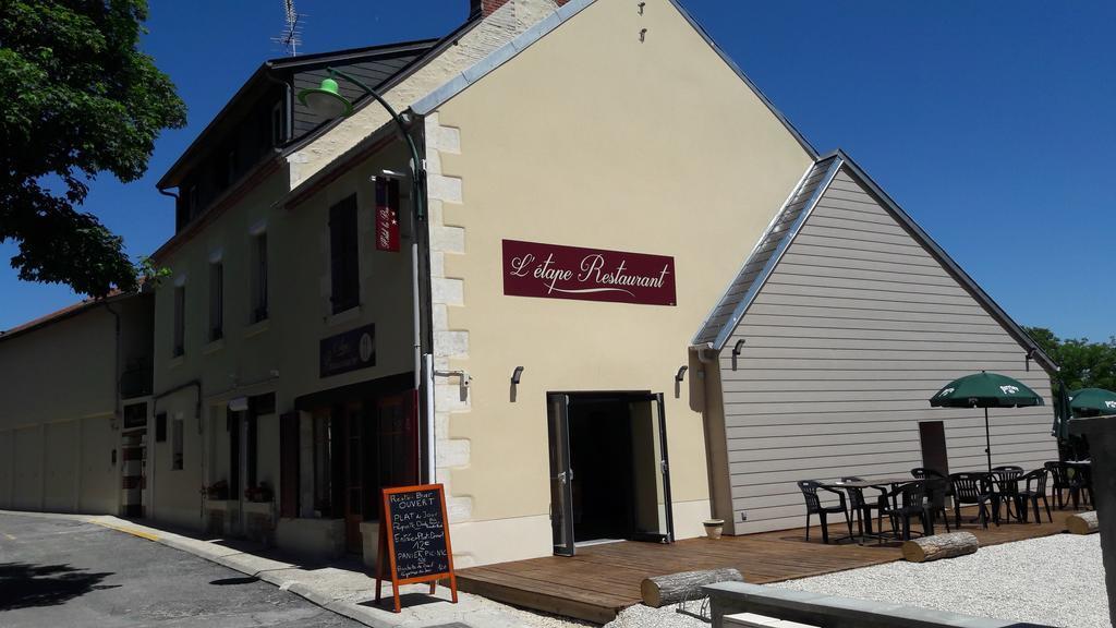 Hotel La Buissonniere Bannay  Екстер'єр фото
